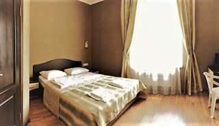 Гостевой дом Evropa Архипо-Осиповка Двухместный номер с 1 кроватью или 2 отдельными кроватями и собственной ванной комнатой-6